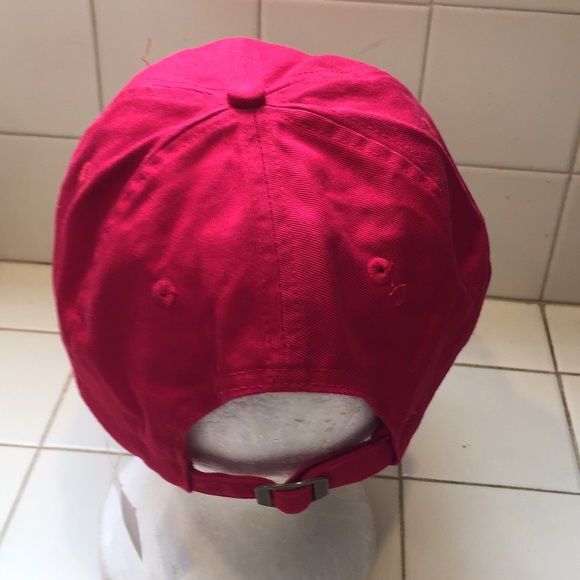 Reno Hilton baseball style hat in great condition - Picture 3 of 6